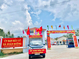 UỶ BAN BẦU CỬ XÃ XUÂN ĐƯỜNG _ TĂNG CƯỜNG TUYÊN TRUYỀN LƯU ĐỘNG CHÀO MỪNG CUỘC BẦU CỬ ĐẠI BIỂU QUỐC HỘI VÀ HĐND CÁC CẤP