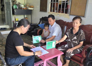 Hội Nông dân xã Xuân Đường tổ chức kiểm tra định kỳ các Tổ tiết kiệm và vay vốn Ngân hàng Chính sách xã hội