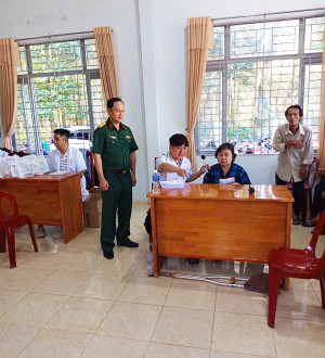 Tổ chức khám bệnh, cấp thuốc và tặng quà cho gia đình chính sách tại xã Xuân Hòa, tỉnh Đồng Nai