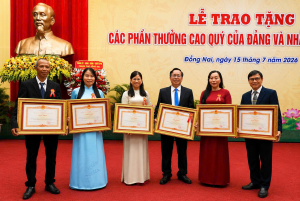 Cán bộ xã Xuân Hòa nhận phần thưởng cao quý của Đảng và Nhà nước năm 2026