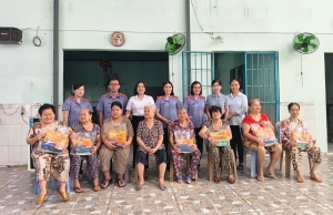 Xuân Hòa đã phối hợp cùng quý mạnh thường quân tổ chức chương trình thăm hỏi, trao tặng quà nhân mùa Trung thu