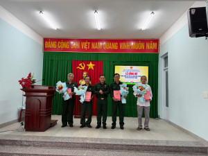 THÀNH LẬP CÁC TỔ CHỨC ĐOÀN THỂ: HỘI CỰU CHIẾN BINH, HỘI NÔNG DÂN VÀ ĐOÀN THANH NIÊN CỘNG SẢN HỒ CHÍ MINH PHƯỜNG XUÂN LẬP