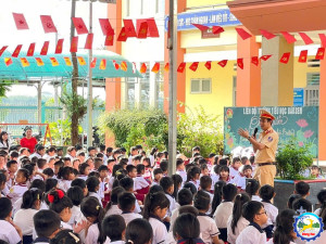 Xuân Lập - Tuyên truyền Luật giao thông đường bộ trong học đường