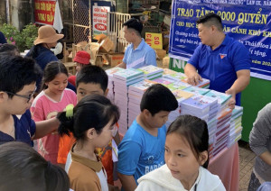 Xuân Lộc: Sử dụng mạng xã hội cho những việc hữu ích