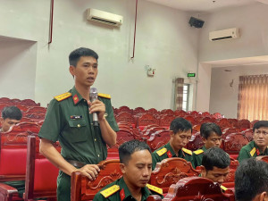 Trung Đoàn Đồng Nai tổ chức “Ngày chính trị và văn hóa tinh thần”, “Ngày pháp luật” và “Đối thoại dân chủ”