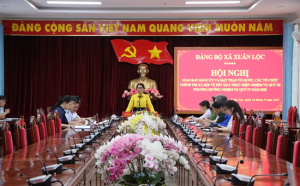 Giao ban Đảng ủy và Mặt trận Tổ quốc, các tổ chức chính trị - xã hội
