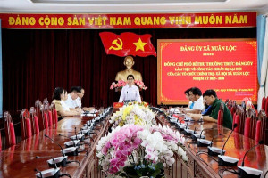 Đồng chí Ngô Thị An - Phó Bí thư Thường trực Đảng ủy xã làm việc về công tác chuẩn bị Đại hội của các tổ chức chính trị - xã hội xã Xuân Lộc nhiệm kỳ 2025-2030