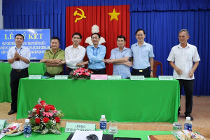 Ký kết phối hợp Quản lý bảo vệ rừng