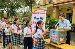 Xuân Lộc: Các trường học hưởng ứng lời kêu gọi ủng hộ đồng bào khắc phục thiệt hại bão số 10