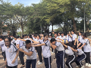 Trường THPT Xuân Thọ "Không điện thoại trong giờ ra chơi"