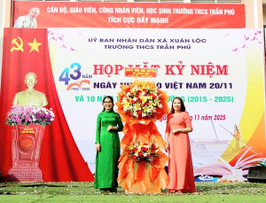 Trường THCS Trần Phú kỷ niệm 43 năm Ngày Nhà giáo Việt Nam và 10 năm thành lập trường