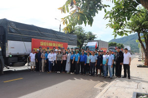 Xuân Lộc xuất quân cứu trợ người dân vùng lũ miền Trung