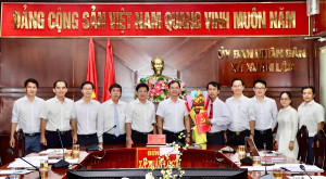 UBND xã Xuân Lộc công bố quyết định bổ nhiệm lại Phó Hiệu trưởng Trường THCS Nguyễn Trãi