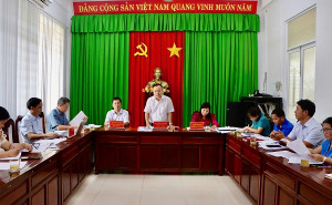 Ban Văn hoá - Xã hội HĐND xã họp thẩm tra báo cáo, tờ trình, dự thảo nghị quyết trình Kỳ họp thứ 3