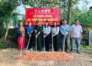 Tổ chức khởi công xây dựng nhà đại đoàn kết cho các hộ đồng bào dân tộc thiểu số có hoàn cảnh khó khăn trên địa bàn xã năm 2025