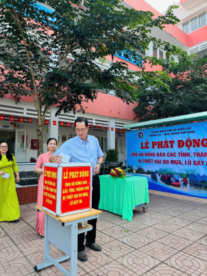 Lễ phát động ủng hộ đồng bào bị thiệt hại do mưa lũ tại Trường TH - THCS Huỳnh Văn Nghệ