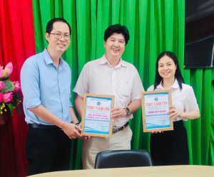 Trường THPT Thủ Đức trao nguồn lực hỗ trợ học sinh có hoàn cảnh khó khăn tại Trường TH-THCS Huỳnh Văn Nghệ