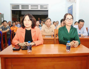 Hội nghị lấy ý kiến nhận xét và tín nhiệm của cử tri nơi cư trú đối với người ứng cử đại biểu HĐND các cấp