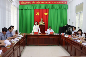 Ban Kinh tế - Ngân sách HĐND xã Xuân Lộc thẩm tra các tờ...