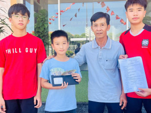 Xuân Lộc: 03 học sinh nhặt được 12 triệu đồng và cái kết khiến ai cũng ấm lòng
