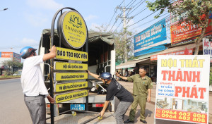Xuân Lộc ra quân giải tỏa, xử lý vi phạm hành lang an toàn giao thông
