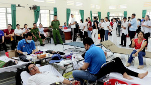 Tiếp nhận 184 đơn vị máu tại xã Xuân Lộc