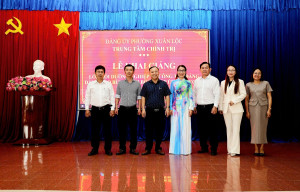 Khai giảng lớp bồi dưỡng nghiệp vụ công tác Đảng cho cán bộ cơ sở