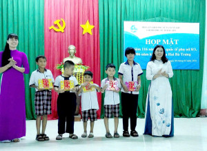HLHPN phường Xuân Lộc nhiều hoạt động thiết thực chăm lo, hỗ trợ phụ nữ, trẻ em khó khăn