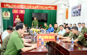 Phường Xuân Lộc tham dự Hội nghị trực tuyến Lễ phát động Chiến dịch “Mùa hè số cùng VNeID, hướng dẫn công dân số, đồng hành cùng Nhân dân thực hiện Đề án 06”