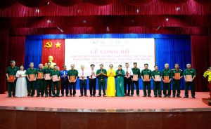 Phường Xuân Lộc công bố các quyết định thành lập, công tác cán bộ Ban Công tác Mặt trận, Chi hội, Chi đoàn các khu phố