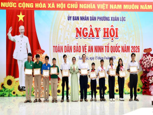 Tuyên dương học sinh đạt Giải Nhất khu vực miền Nam Hội thi...