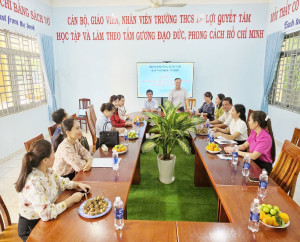 Tiếp tục giám sát công tác chuẩn bị năm học mới