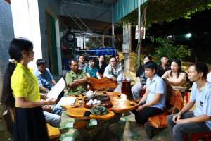 Khu phố Gia Ray 3 tổ chức họp dân, công khai kinh phí sửa chữa tuyến đường Nguyễn An Ninh