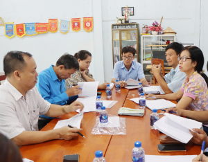 Ban Văn hóa - Xã hội HĐND phường Xuân Lộc giám sát việc thực...