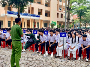 Triển khai Chiến dịch đào tạo kỹ năng lái xe mô tô, xe gắn máy an toàn trên địa bàn phường Xuân Lộc