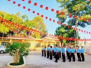 ĐẢNG ỦY XÃ XUÂN PHÚ TỔ CHỨC LỄ CHÀO CỜ ĐẦU TUẦN VÀ HỘI NGHỊ GIAO BAN TRIỂN KHAI NHIỆM VỤ TRỌNG TÂM DỊP TẾT  NGUYÊN ĐÁN 2026