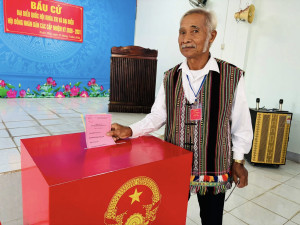 Đông đảo đồng bào Dân tộc thiểu số tại xã Xuân Phú tham gia bầu cử đại biểu Quốc hội khóa XVI và HĐND các cấp nhiệm kỳ 2026-2031