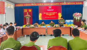 CÔNG AN XÃ XUÂN PHÚ NÂNG CAO CHẤT LƯỢNG SINH HOẠT CHI BỘ.