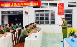 CÔNG AN XÃ XUÂN PHÚ RA QUÂN TỔNG KIỂM TRA, TRUY QUÉT TỘI PHẠM HÌNH SỰ VÀ VI PHẠM PHÁP LUẬT DO NHÓM THANH THIẾU NIÊN HƯ.