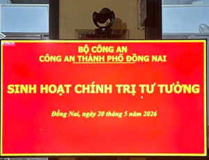 CÔNG AN XÃ XUÂN PHÚ THAM GIA SINH HOẠT CHÍNH TRỊ TƯ TƯỞNG THÔNG QUA PHIM “MÙI CỎ CHÁY”