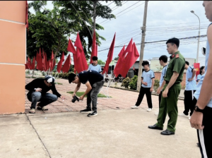 CÔNG AN XÃ XUÂN PHÚ ĐỔI MỚI PHƯƠNG THỨC TUYÊN TRUYỀN PHÁP LUẬT ĐẾN HỌC SINH, PHỤ HUYNH TRÊN ĐỊA BÀN