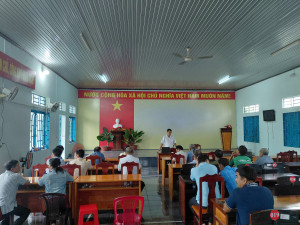 ẤP XUÂN PHÚ (SAU SẮP XẾP ĐI VÀO HOẠT ĐỘNG)TỔ CHỨC CHÀO CỜ, SINH HOẠT ĐẦU TUẦN VÀ TRIỂN KHAI NHIỆM VỤ CÔNG TÁC TUẦN