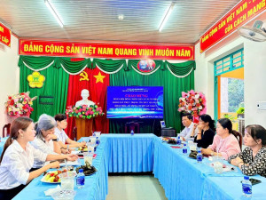 HĐND xã Xuân Phú khảo sát cơ sở vật chất, hiệu quả hoạt động của thư viện, công tác chuẩn bị năm học mới tại Trường Mầm non Lang Minh, Xã Xuân Phú.