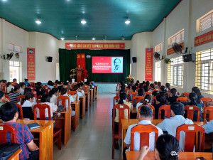 XUÂN PHÚ TỔ CHỨC LỚP BỒI DƯỠNG CHÍNH TRỊ HÈ CHO CÁN BỘ, GIÁO VIÊN, NHÂN VIÊN NĂM 2026