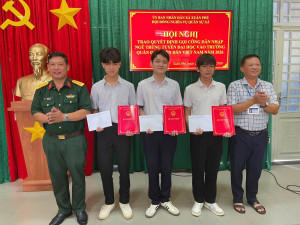 XÃ XUÂN PHÚ: TUYÊN DƯƠNG CÁC THÍ SINH TRÚNG TUYỂN VÀO CÁC TRƯỜNG QUÂN ĐỘI NĂM 2026
