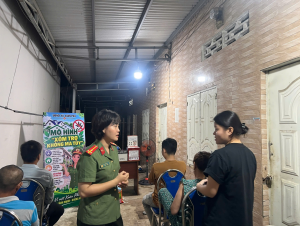 CÔNG AN XÃ XUÂN PHÚ SINH HOẠT MÔ HÌNH “XÓM TRỌ KHÔNG MA TÚY”, CHUNG TAY XÂY DỰNG KHU DÂN CƯ AN TOÀN