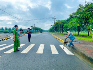 CÔNG AN XÃ XUÂN PHÚ NHÂN RỘNG PHƯƠNG THỨC TUYÊN TRUYỀN PHÁP LUẬT, SÁNG TẠO SẢN PHẨM TRUYỀN THÔNG SỐ TẠO SỨC LAN TỎA MẠNH MẼ