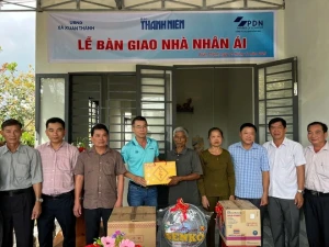 Lễ bàn giao Nhà nhân ái tại ấp Cây Da - xã Xuân Thành