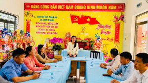 Lãnh đạo xã Xuân Thành gặp gỡ, chúc Tết các phòng ban và...