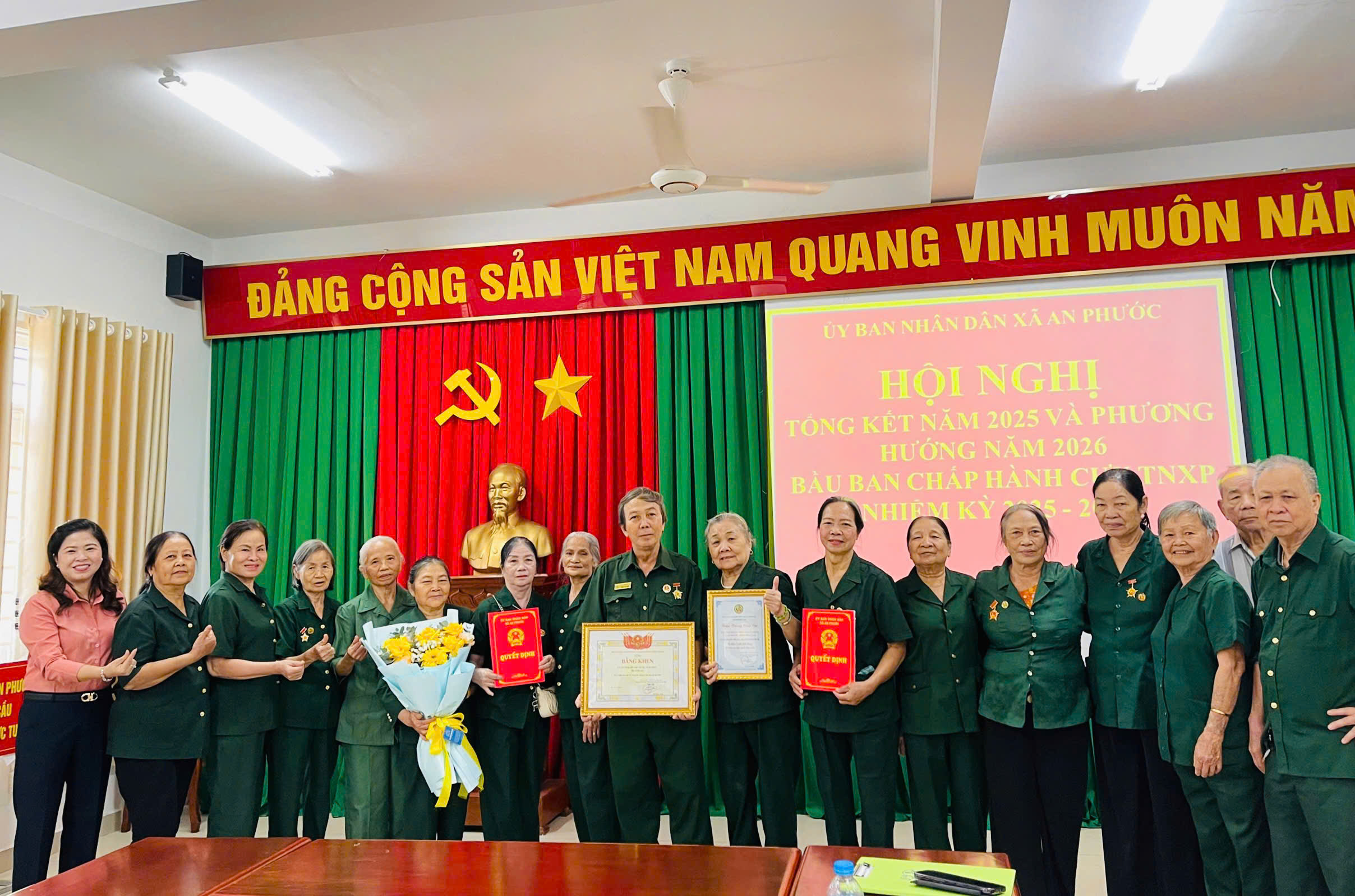 z7412415943837 274f4dc048d95114a53536c2acc4b12f